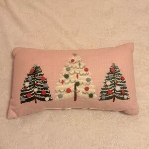 Light pink Christmas tree pillow🌲🎀